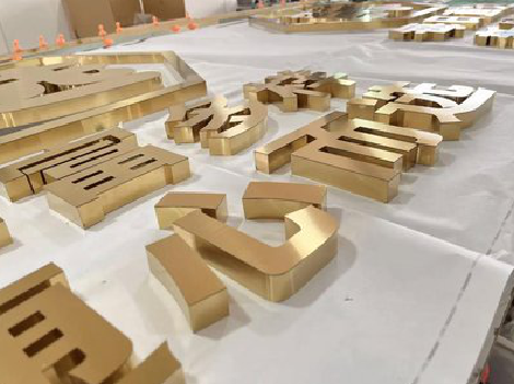  天柱拉丝不锈钢字的特点。